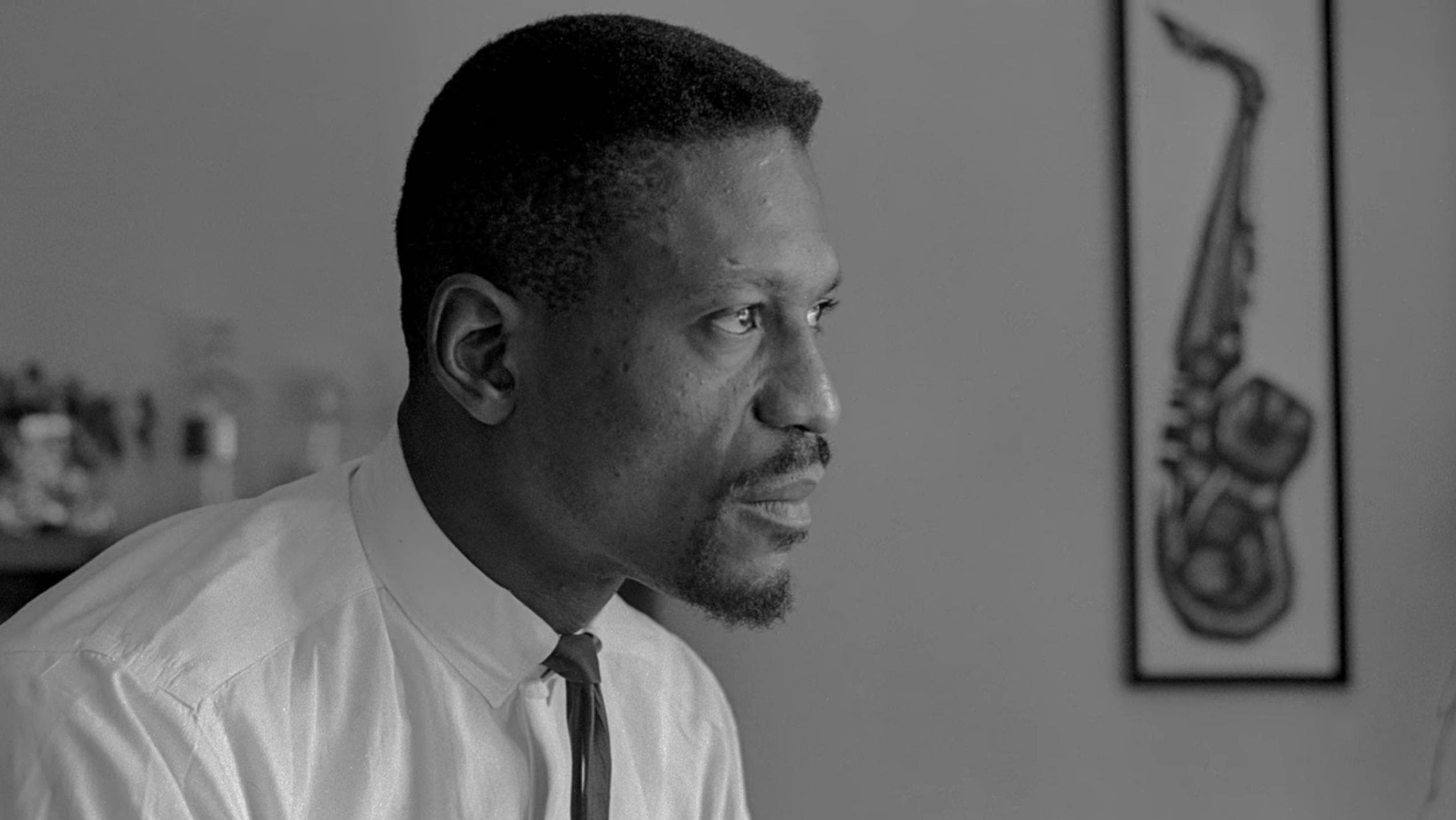 A Comprehensive Tribute to a Basketball Great and Civil Rights Icon