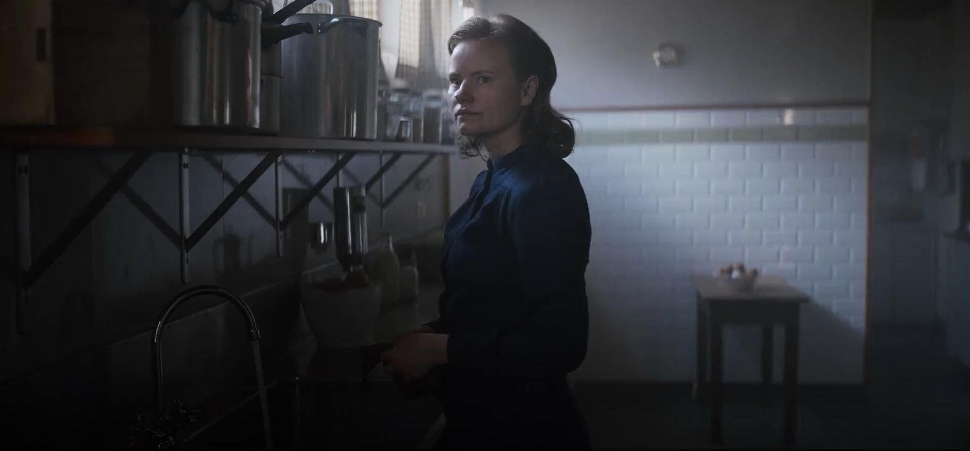 Too many story lines, not very realistic