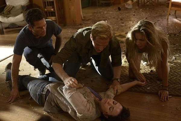 A potentially good story line abused by infantile dialog and unbelievable situations.