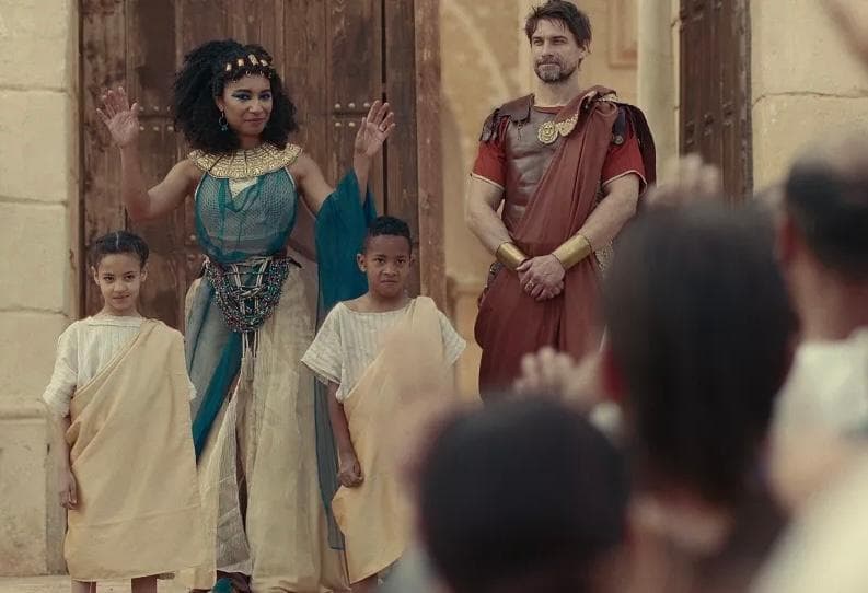 So bad... so so so soooo bad. I cannot believe this was even made.