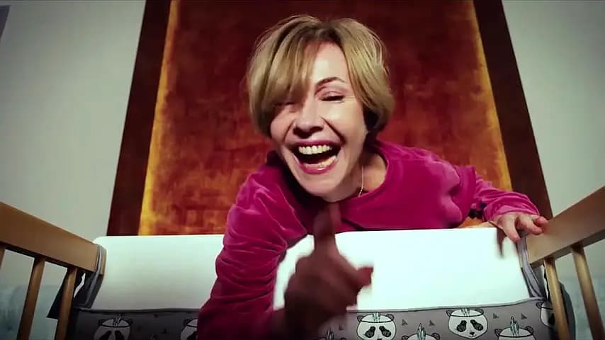 Trailer—Pequeña Victoria