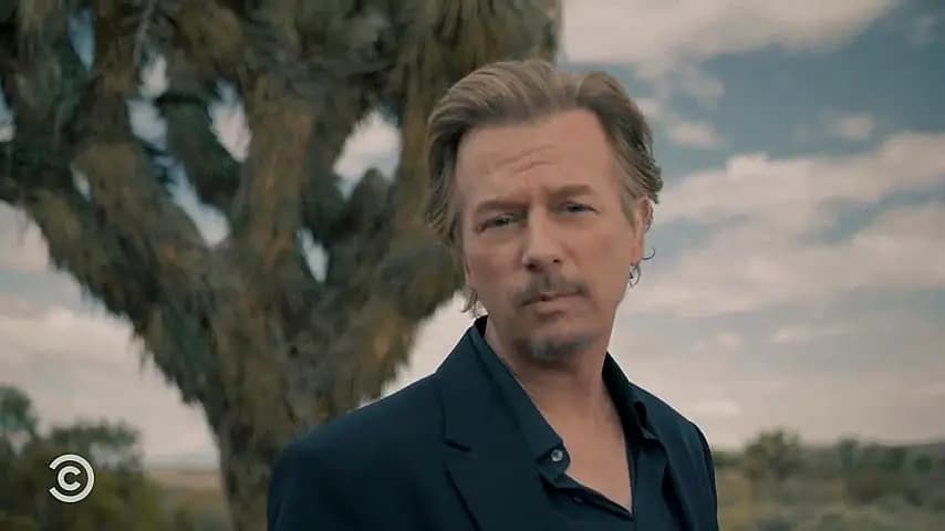 Trailer—Lights Out with David Spade