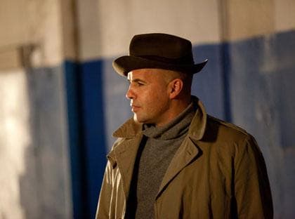 Boring, badly directed and acted, B's 1980's feel!