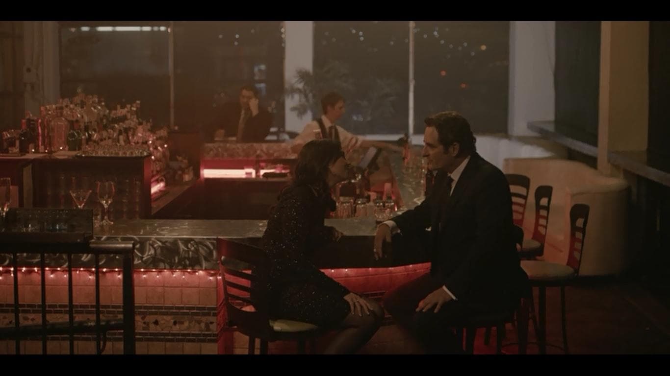 I love mob stories. This is a slob story.