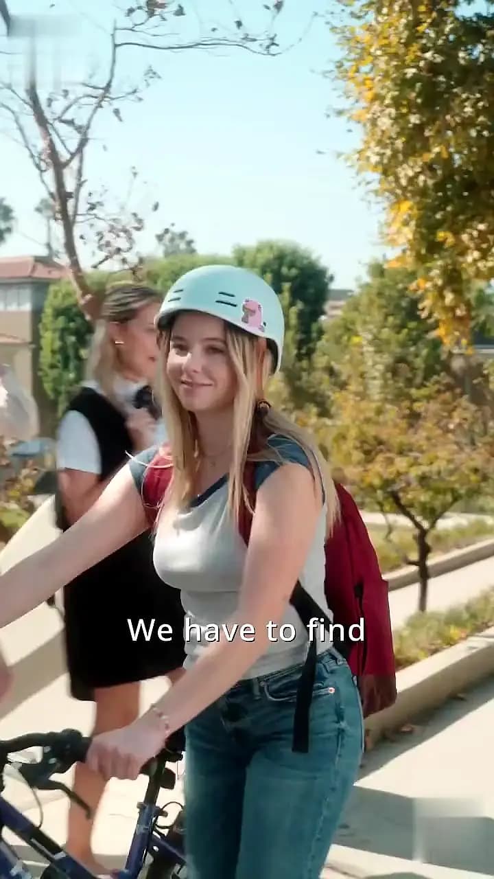 True Heiress vs. Fake Queen Bee