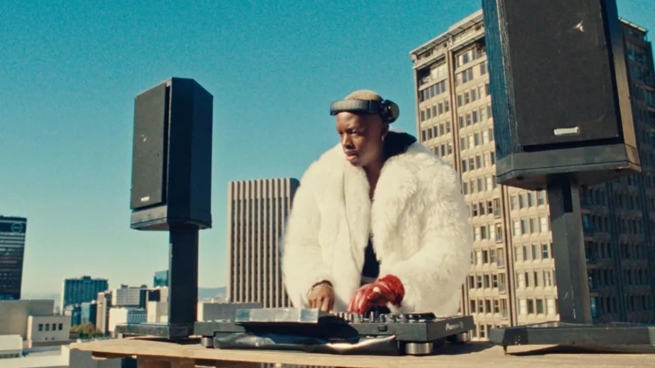 CIZA - ISAKA (6AM) ft. Jazzworx & Thukuthela (Official Music Video)