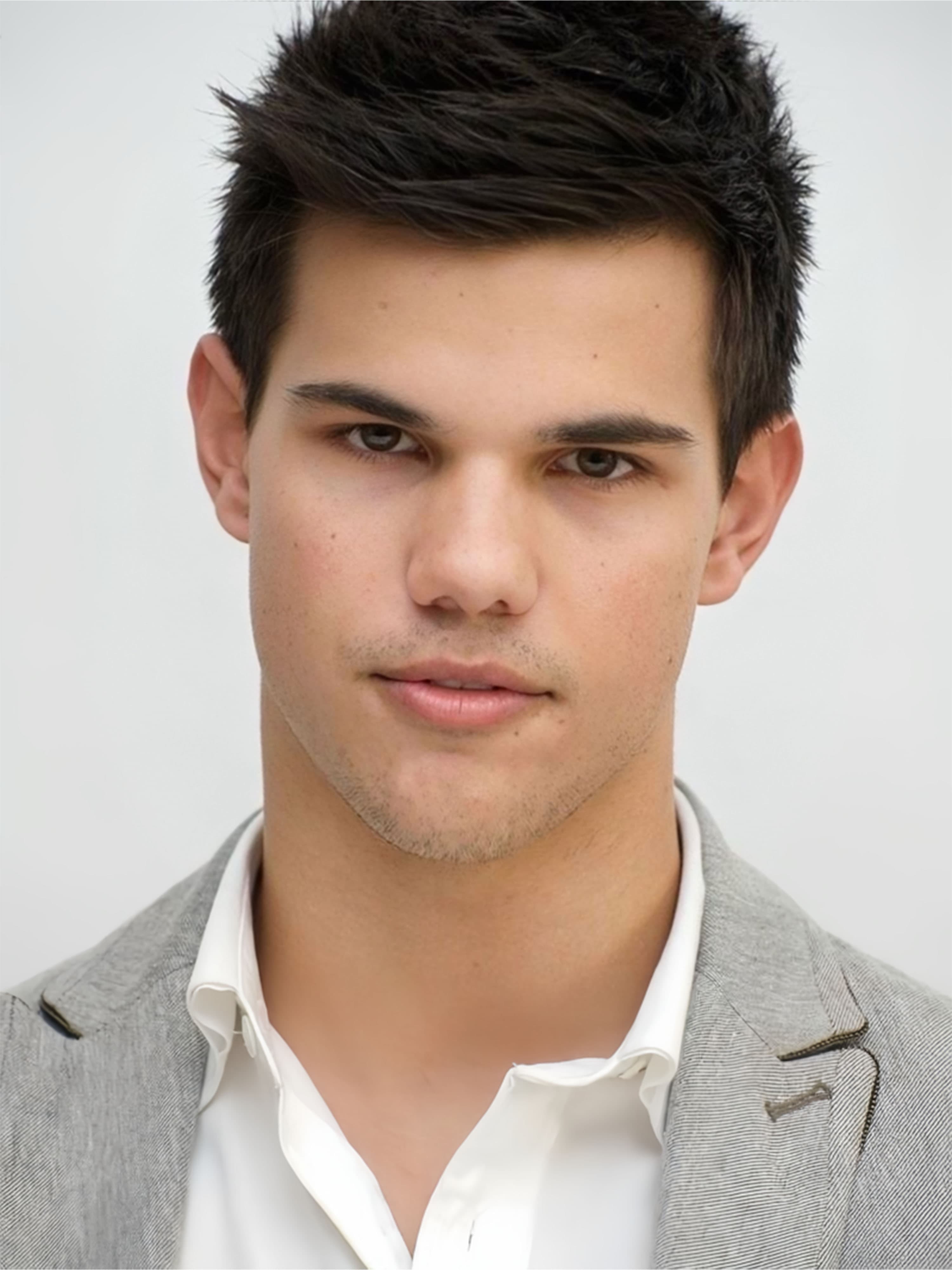 Taylor Lautner