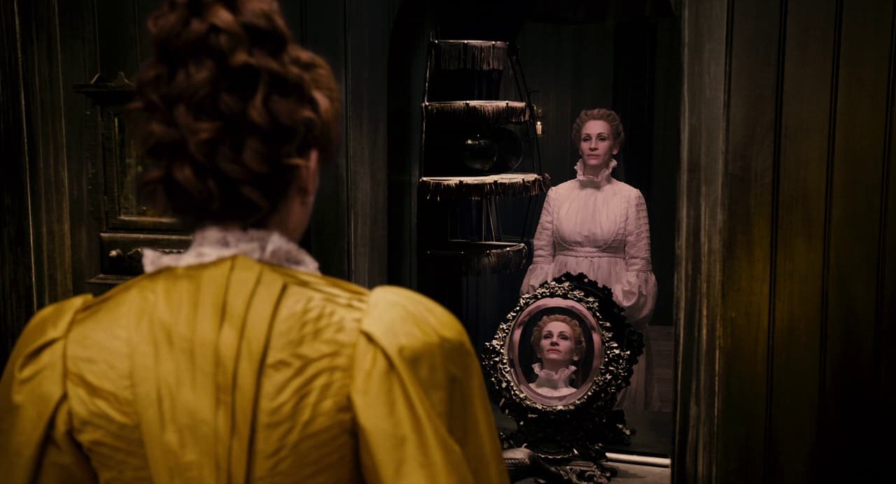 Gorgeous to look at, but brainless and annoying