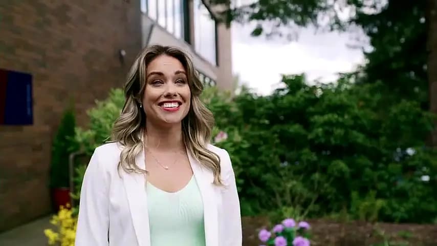 Trailer—Love on Your Doorstep