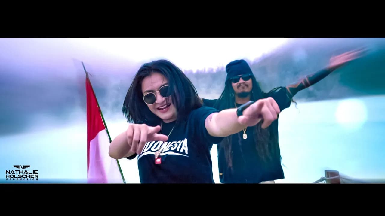 INDONESIA PASTI MAJU - NATHALIE HOLSCHER FEAT. DELLU UYEE